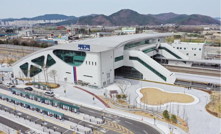 대구권광역철도 서대구역사 신축기타공사